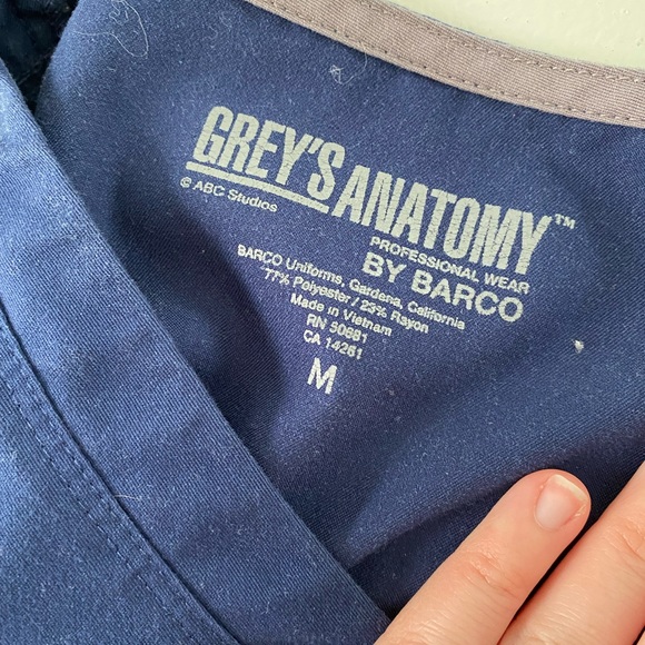 Grey's Anatomy Other - Grey’s Anatomy Scrub Top Navy